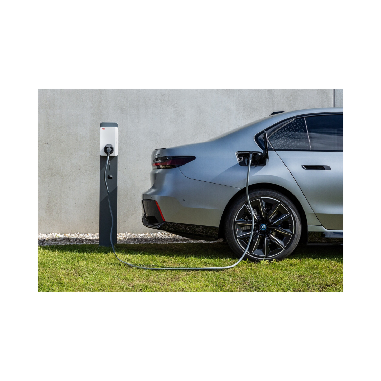 ABB Terra AC W22-T-R-0 Wallbox – 22kW, Typ-2 Buchse, RFID, OCPP (6AGC082152)
